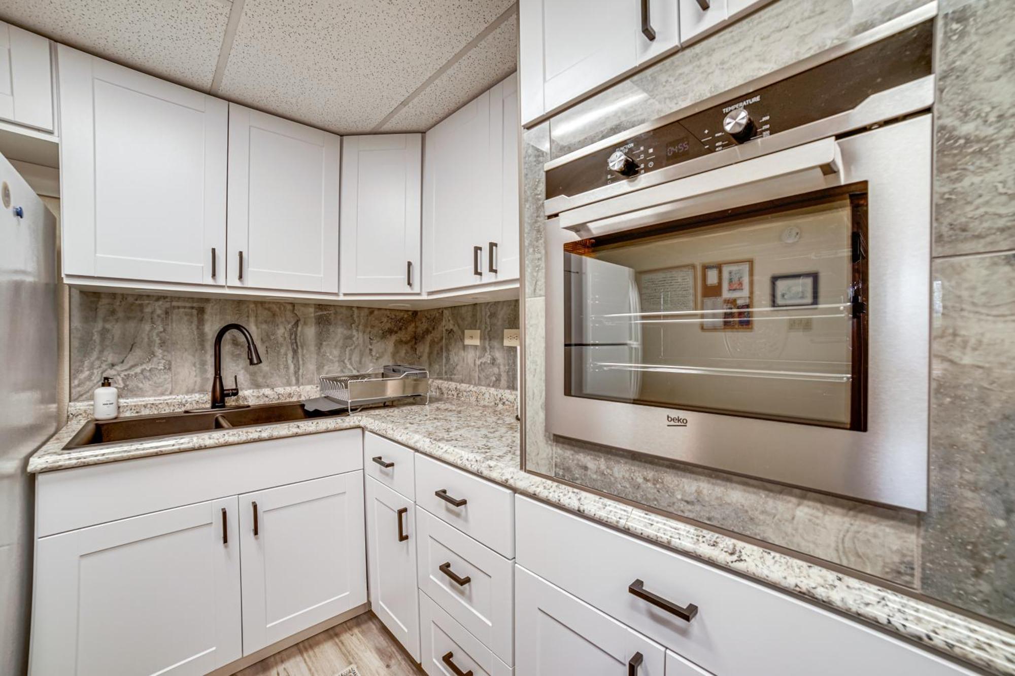 Cozy Less Than 4 Miles To Downtown Anchorage! * Anchorage