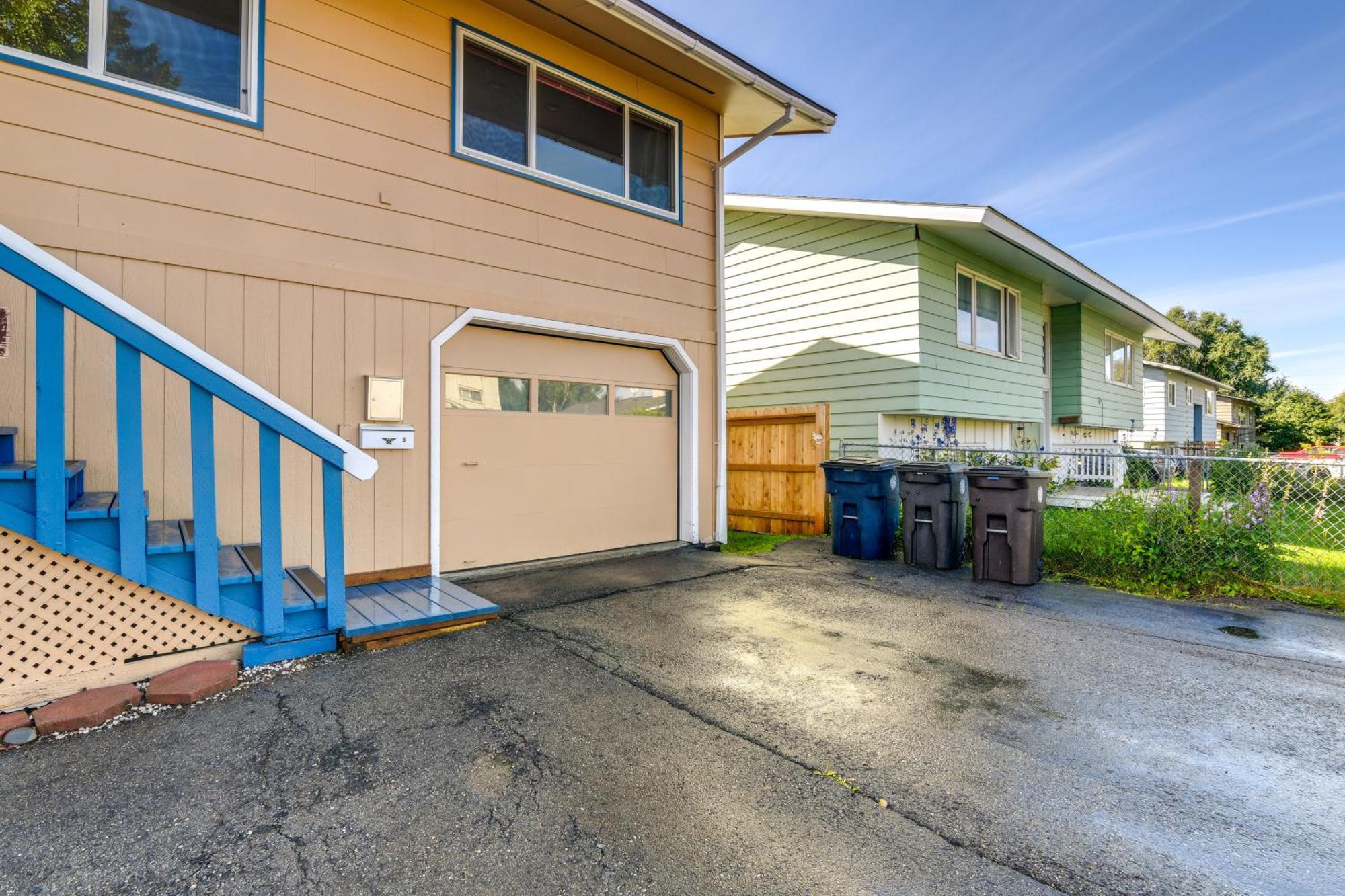 Apartment Cozy Less Than 4 Miles To Downtown Anchorage! *